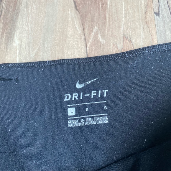 Nike Dri fit black sheer cropped 3/4 length leggings - Picture 2 of 6